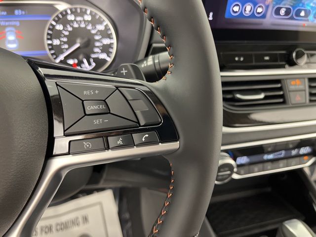 2025 Gray Sky Pearl Nissan Altima 2.5 SR FWD Sedan