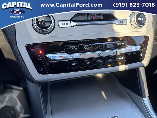 New 2024 Black Ford XLT image 30