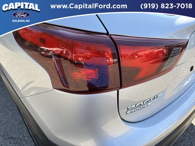 Used 2019 Silver Nissan S image 15