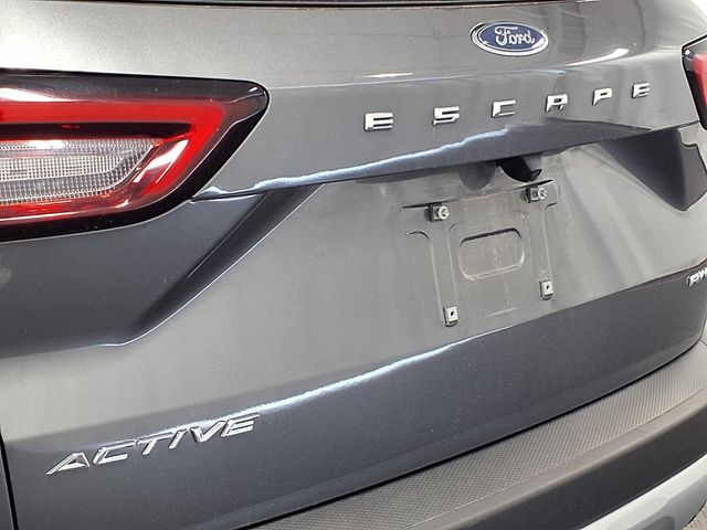 2023 Ford Escape - Image 8