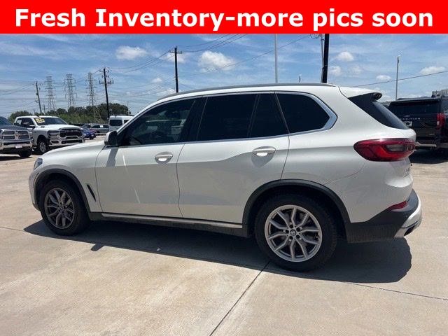 2019 BMW X5 xDrive40i White at Ultimate Motorsports