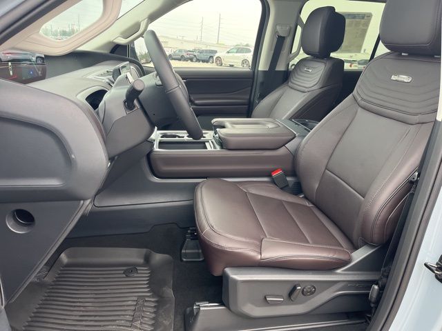 2026 Ford Expedition Platinum:168602