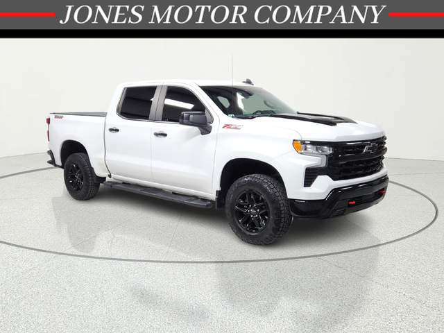 Summit White 2023 Chevrolet Silverado 1500 LT Trail Boss Crew Cab 4WD Pickup Truck Four-Wheel Drive Automatic