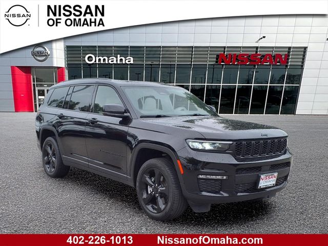 Diamond Black Crystal Pearlcoat 2025 Jeep Grand Cherokee L SUV / Crossover Four-Wheel Drive 8-Speed Automatic