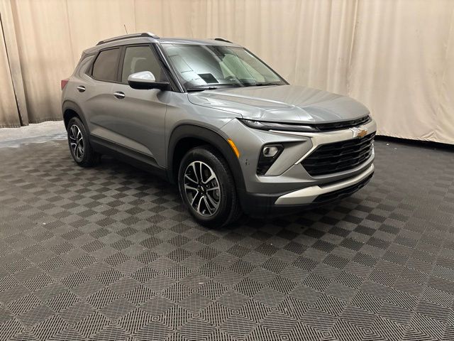 2026 Chevrolet TrailBlazer LT - Image 3
