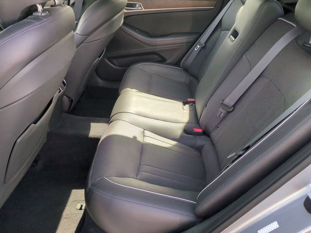 Used 2015 Hyundai Genesis 3.8 4D Sedan