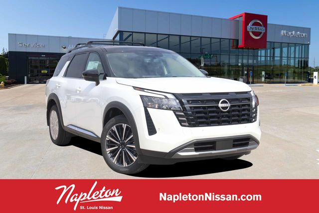 Everest White Pearl/Black 2026 Nissan Pathfinder SUV / Crossover All-Wheel Drive 9-Speed Automatic