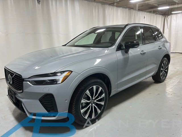 Vapour Gray Metallic 2025 Volvo XC60 B5 Plus Dark Theme AWD SUV / Crossover All-Wheel Drive Automatic