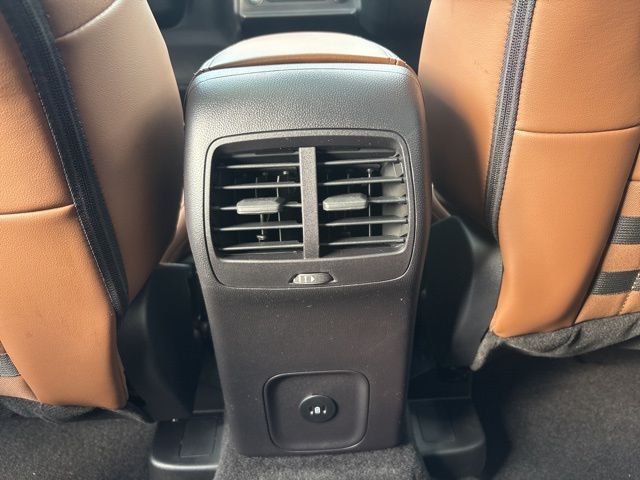 New 2025 Green Ford Outer Banks image 30