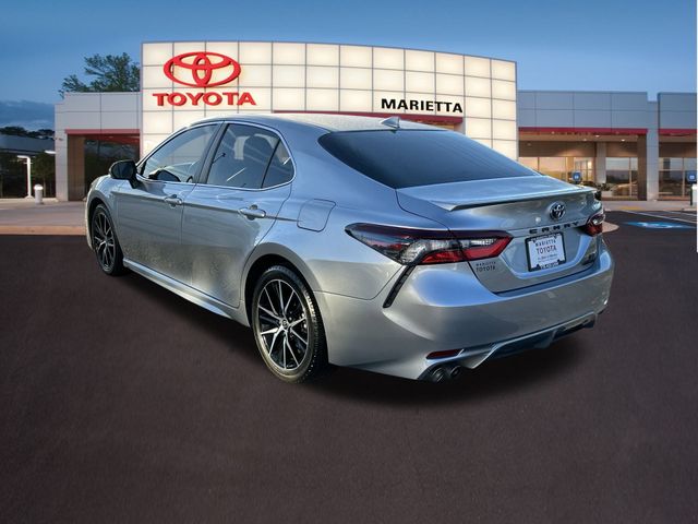 2022 Toyota Camry Hybrid SE 26