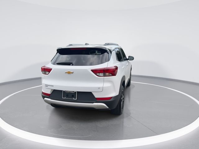 Used 2025 White Chevrolet LT image 7
