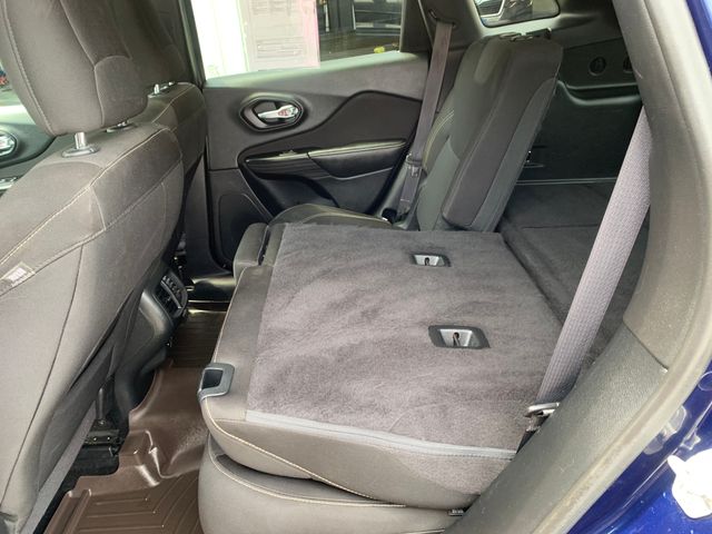 Used 2015 Jeep Cherokee SUV