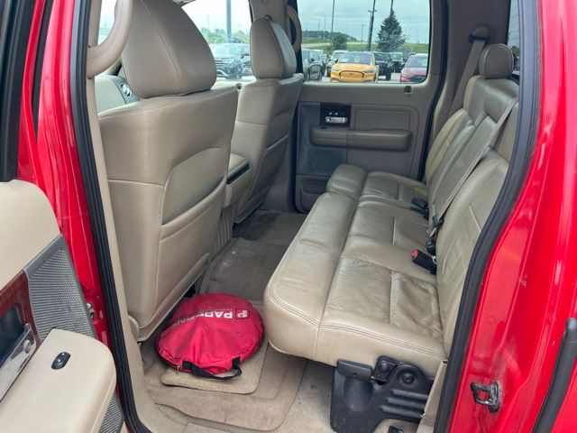 Used 2005 Red Ford XLT image 17