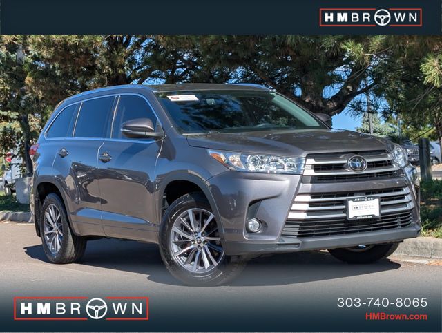 2018 Toyota Highlander Gris (Predawn Gray Mica) SUV/Crossover Tracción en las cuatro ruedas 8 velocidades Automática
