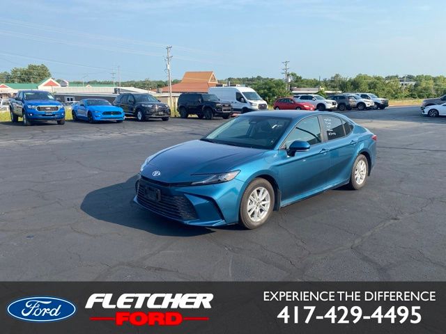 2026 Toyota Camry LE FWD