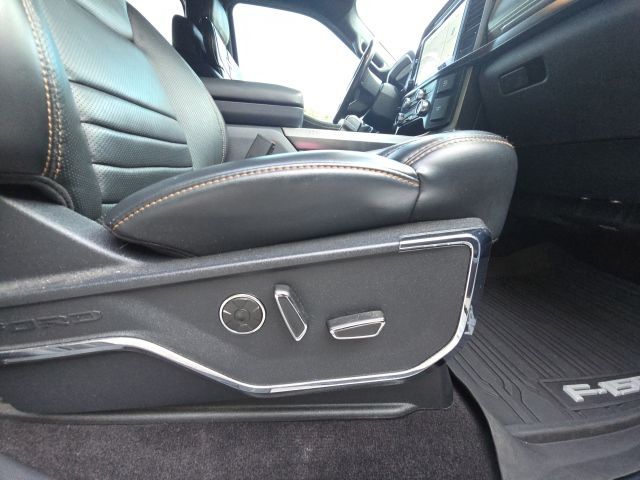2022 Ford F-150 Platinum:169563A