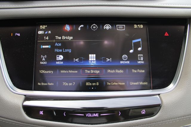 Used 2019 Blue Cadillac Luxury image 16