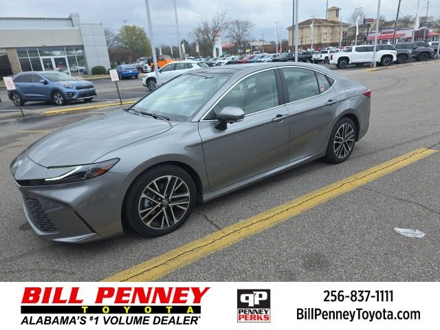 2025 Toyota Camry XLE FWD
