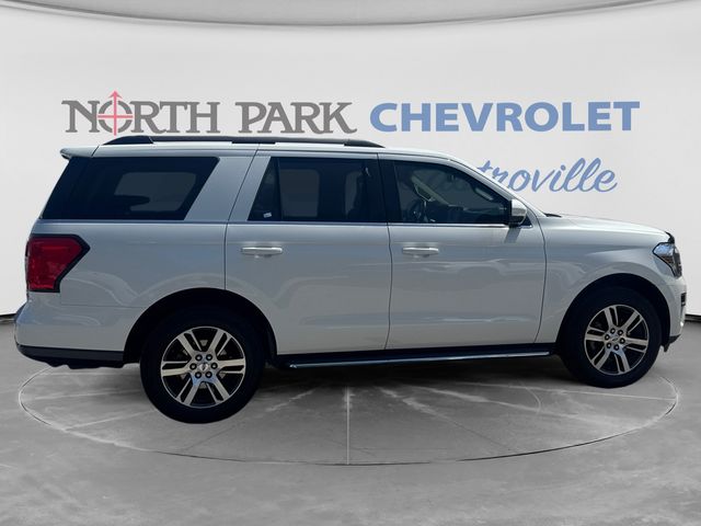 White Metallic 2022 Ford Expedition SUV / Crossover 4X2 Automatic