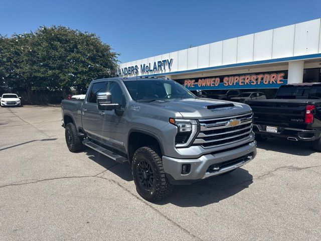 Sterling Gray Metallic 2024 Chevrolet Silverado 2500HD Pickup Truck Four-Wheel Drive Automatic