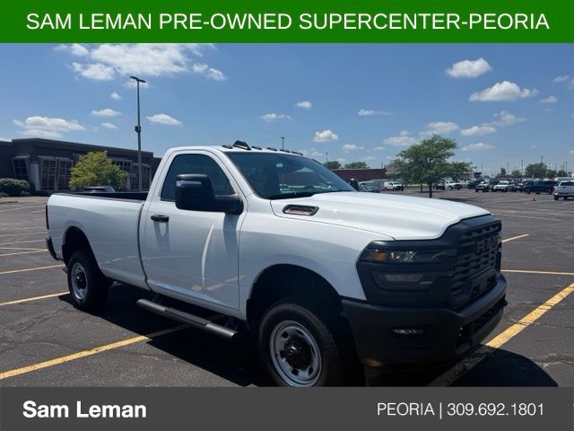 Bright White Clearcoat 2026 RAM 2500 Pickup Truck Four-Wheel Drive 8-Speed Automatic