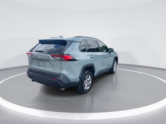 Used 2022  Toyota XLE image 8