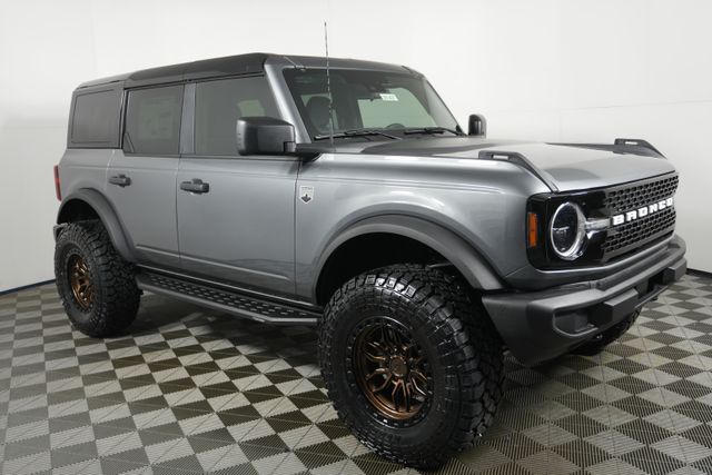 2025 Ford Bronco 4-Door Big Bend's photo