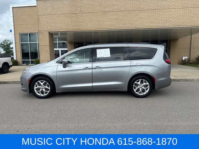 2020 Chrysler Pacifica Touring FWD