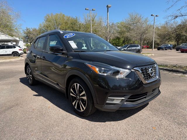 2020 Nissan Kicks SR FWD