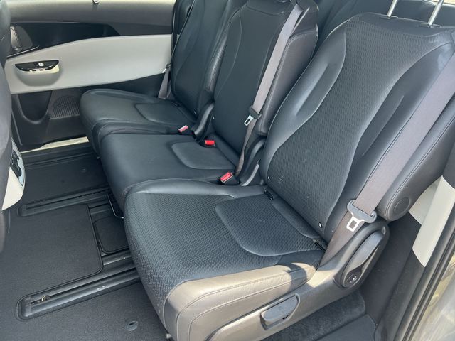 Used 2024 White Kia SX Prestige image 42