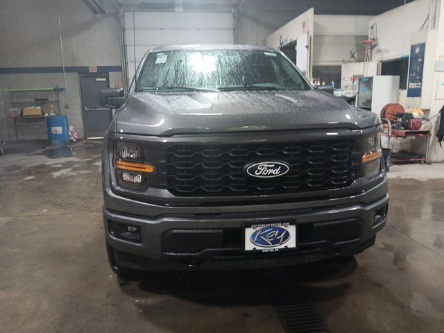 View vehicle photo 3