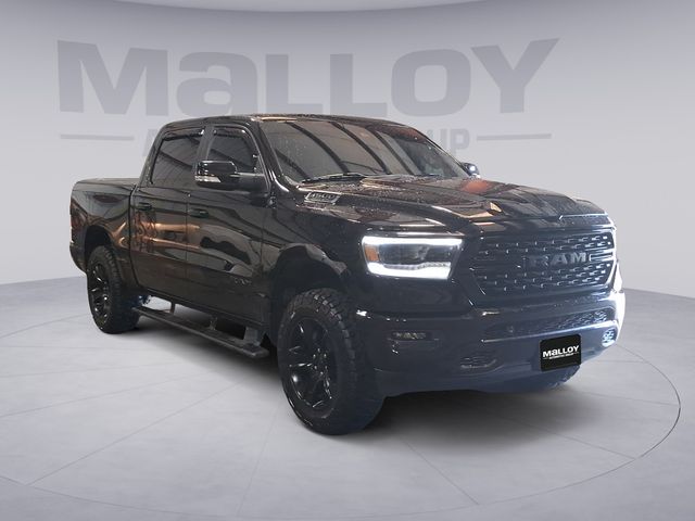 View vehicle photo 7