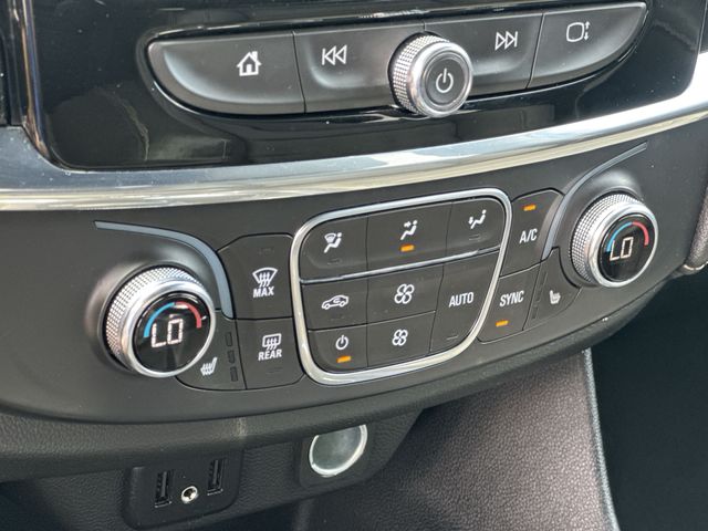 Used 2022 Chevrolet Traverse LT Leather For Sale in Indianapolis, IN