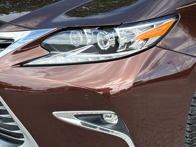 Used 2018 Lexus ES Sedan