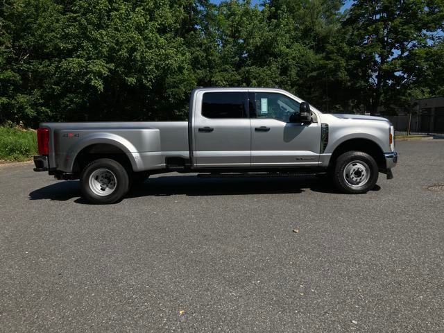 2024 Ford F-350 Super Duty XLT