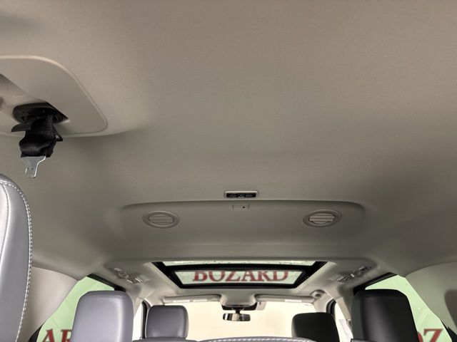 2025 Glacier Gray Metallic TriCoat Ford Expedition Max 4X4 SUV