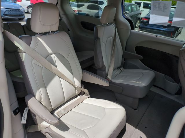 used 2019 Chrysler Pacifica car, priced at $17,991