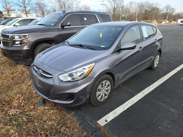 2015 Hyundai Accent GS 4-Door Hatchback FWD