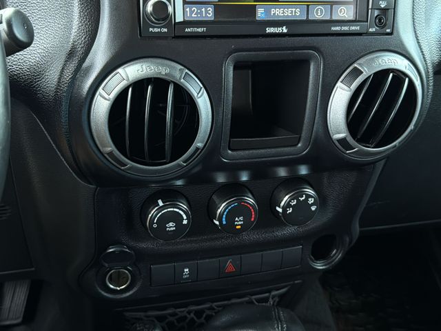 Used 2017 White Jeep Sport image 25