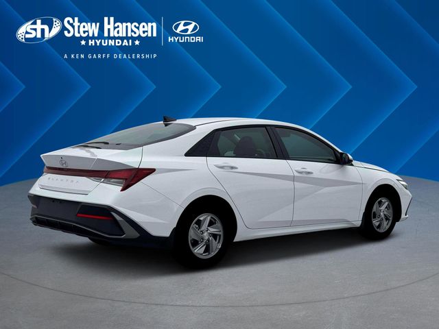 New 2026 White Hyundai SE image 8