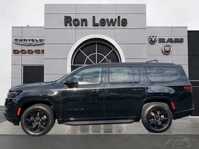 Diamond Black Crystal Pearlcoat 2023 Jeep Wagoneer SUV / Crossover Four-Wheel Drive 8-Speed Automatic