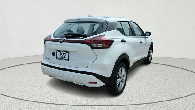 2025 Nissan Kicks Play