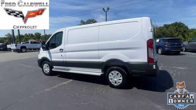 FordTransit-2506