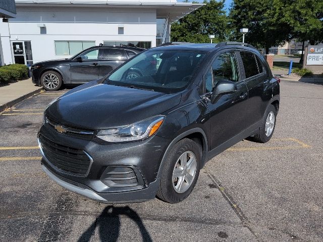 Used 2019 Chevrolet Trax LT with VIN 3GNCJLSB0KL326484 for sale in Livonia, MI