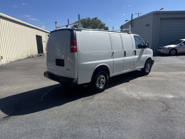 Used 2023 White GMC Work Van image 5