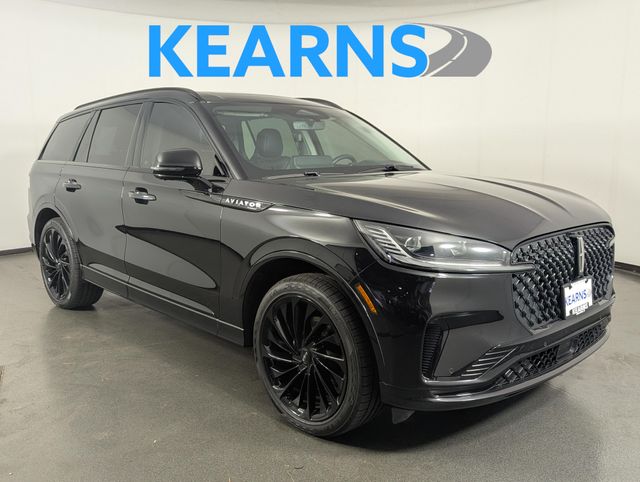 Infinite Black Metallic Clearcoat 2025 Lincoln Aviator SUV / Crossover All-Wheel Drive Automatic