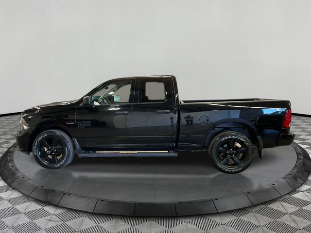 Diamond Black Crystal Pearlcoat 2021 RAM 1500 Pickup Truck Four-Wheel Drive 8-Speed Automatic