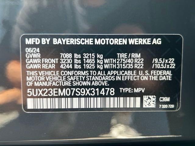 2025 BMW X7 xDrive40i 30