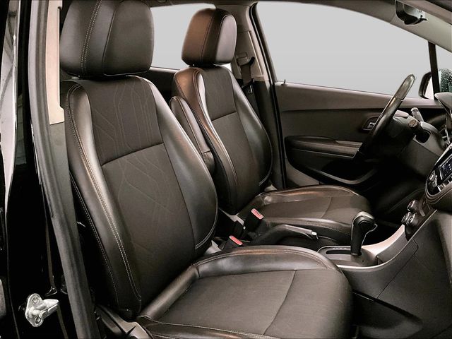 2022 Chevrolet Trax LT Black at South Hills Kia