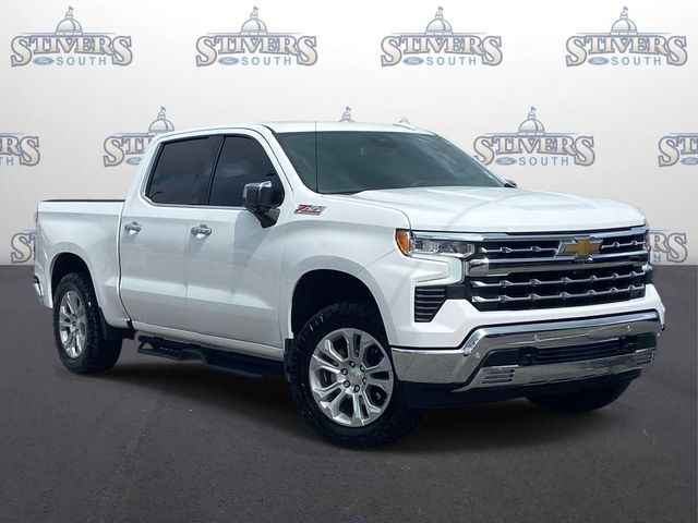Summit White 2025 Chevrolet Silverado 1500 Pickup Truck Four-Wheel Drive Automatic